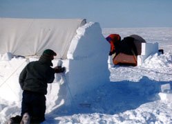 Snowblock wall around the kitchen tent